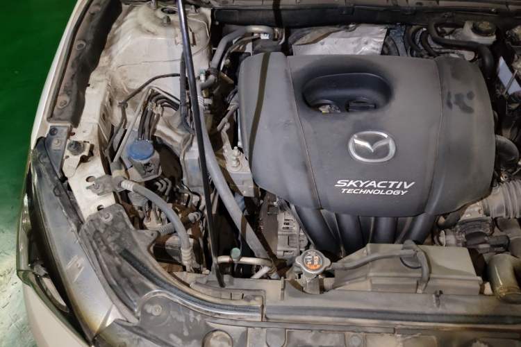 Used Mazda 3 Axela 2014 Sedan 1.5L Automatic Luxury Model Engine Bay Right