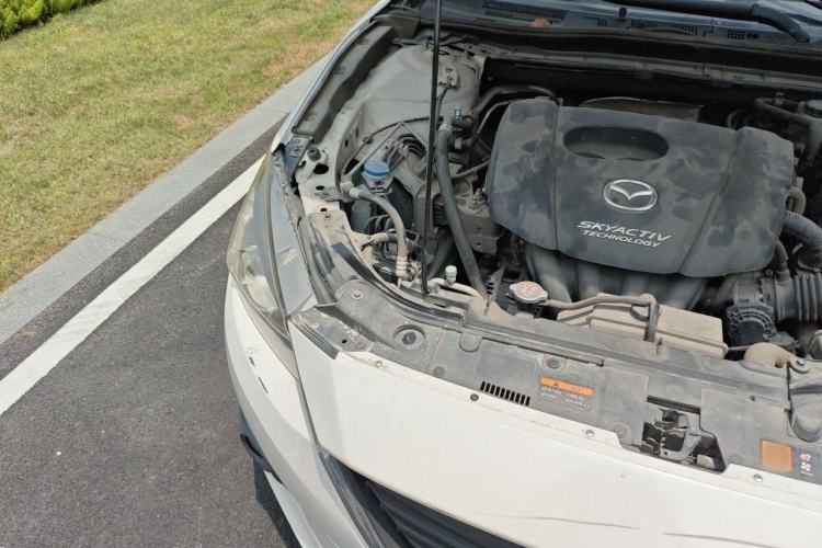 Used Mazda 3 Axela 2014 Sedan 1.5L Automatic Luxury Model Engine Bay Right