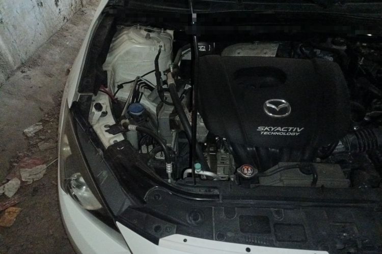 Used Mazda 3 Axela 2014 Sedan 1.5L Automatic Luxury Model Engine Bay Right