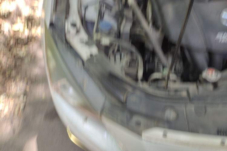 Used Mazda 3 Axela 2014 Sedan 1.5L Automatic Luxury Model Engine Bay Right