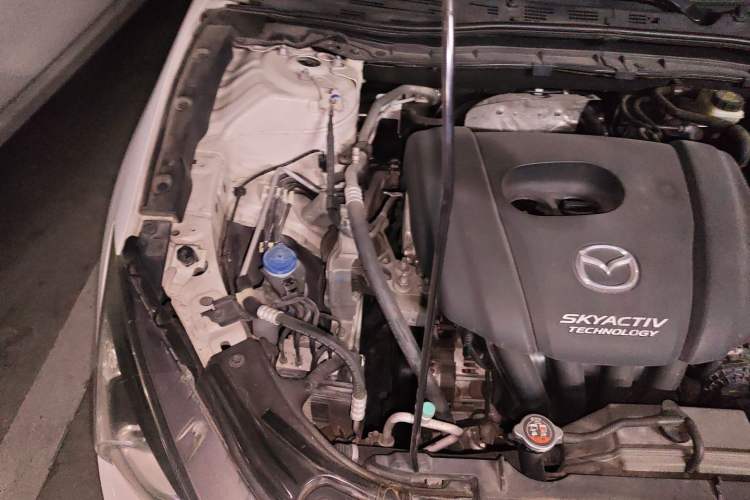 Used Mazda 3 Axela 2014 Sedan 1.5L Automatic Luxury Model Engine Bay Right