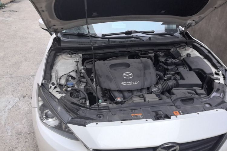 Used Mazda 3 Axela 2014 Sedan 1.5L Automatic Luxury Model Engine Bay Right