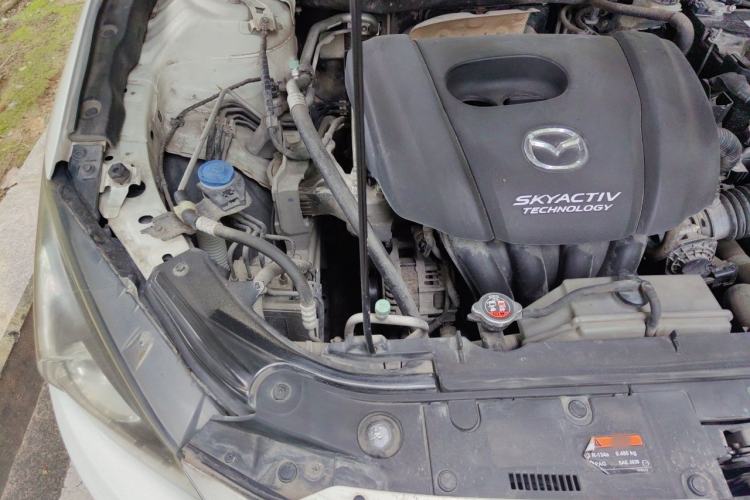 Used Mazda 3 Axela 2014 Sedan 1.5L Automatic Luxury Model Engine Bay Right