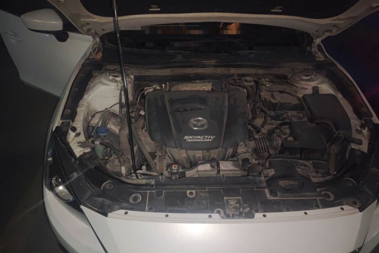 Used Mazda 3 Axela 2014 Sedan 1.5L Automatic Comfort Model Engine Bay Right