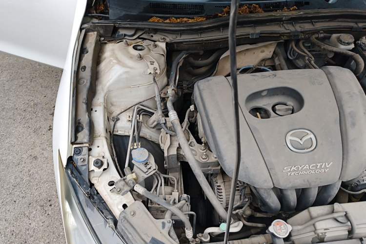 Used Mazda 3 Axela 2014 Sedan 1.5L Automatic Prestige Model Engine Bay Right