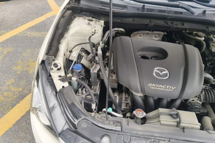 Used Mazda 3 Axela 2014 Sedan 1.5L Automatic Luxury Model Engine Bay Right