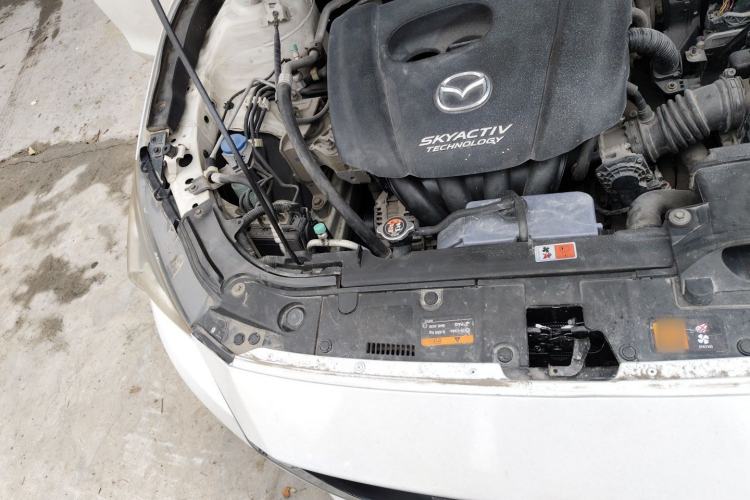 Used Mazda 3 Axela 2014 Sedan 1.5L Automatic Comfort Model Engine Bay Right