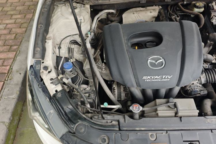 Used Mazda 3 Axela 2014 Sedan 1.5L Automatic Luxury Model Engine Bay Right