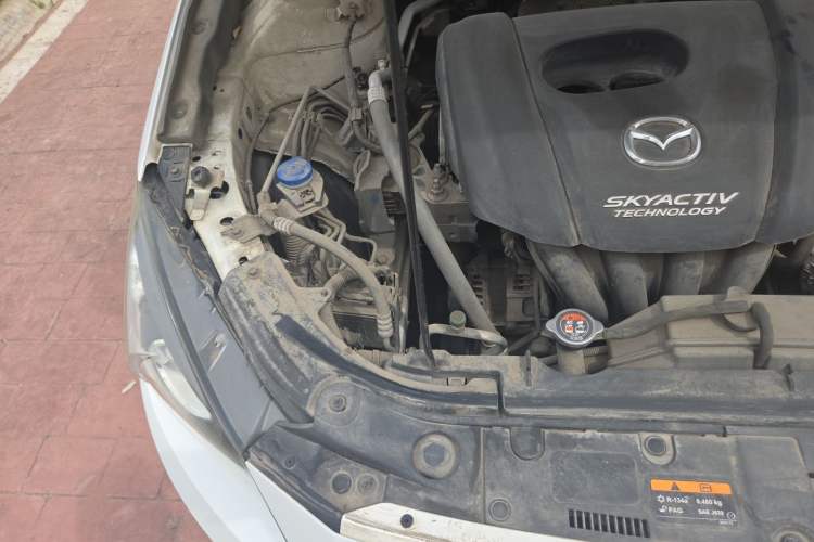 Used Mazda 3 Axela 2014 Sedan 1.5L Automatic Comfort Model Engine Bay Right