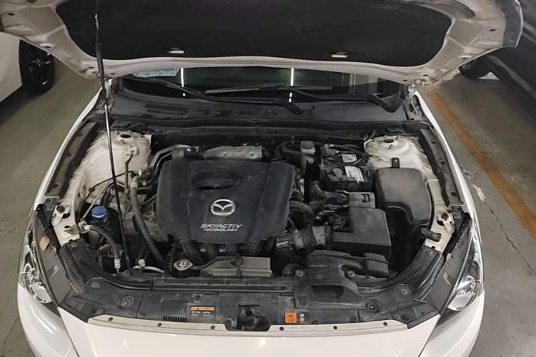 Used Mazda 3 Axela 2014 Sedan 1.5L Automatic Luxury Model Engine Bay