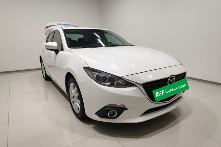 Used Mazda 3 Axela 2014 Sedan 1.5L Automatic Luxury Model Exterior 1