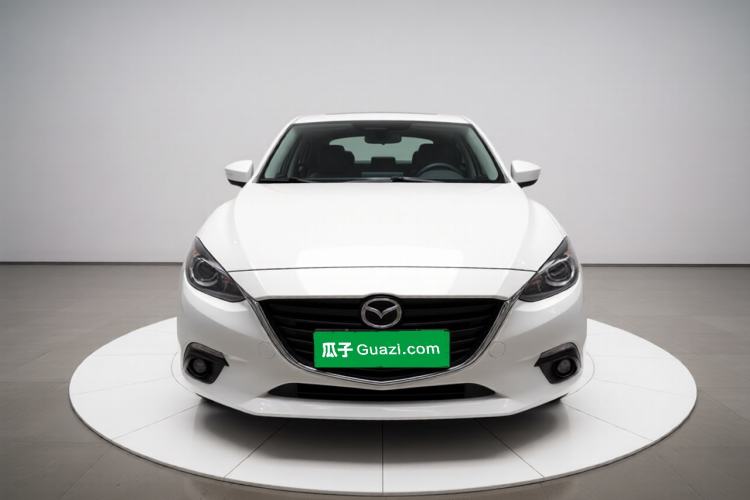 Used Mazda 3 Axela 2014 Hatchback 1.5L Automatic Luxury Model Exterior 1