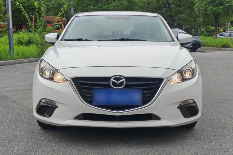 Used Mazda 3 Axela 2014 Sedan 1.5L Automatic Comfort Model Exterior 1