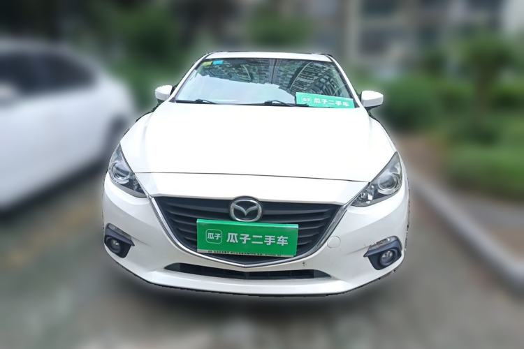 Used Mazda 3 Axela 2014 Sedan 1.5L Automatic Luxury Model Exterior 1
