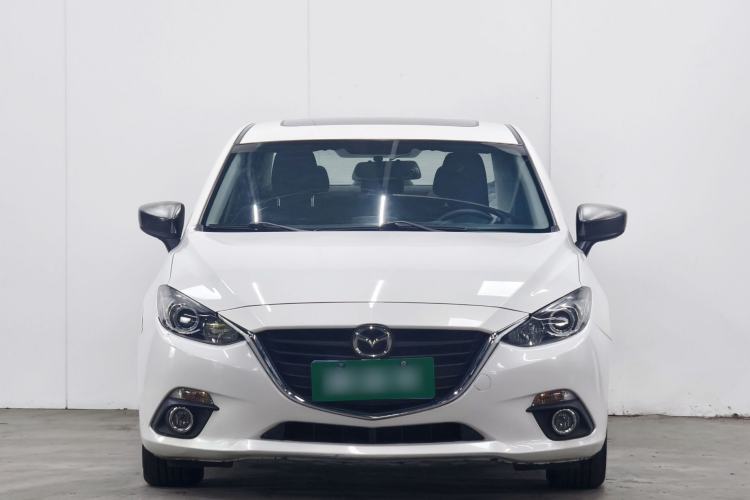Used Mazda 3 Axela 2014 Sedan 1.5L Automatic Luxury Model Exterior 1