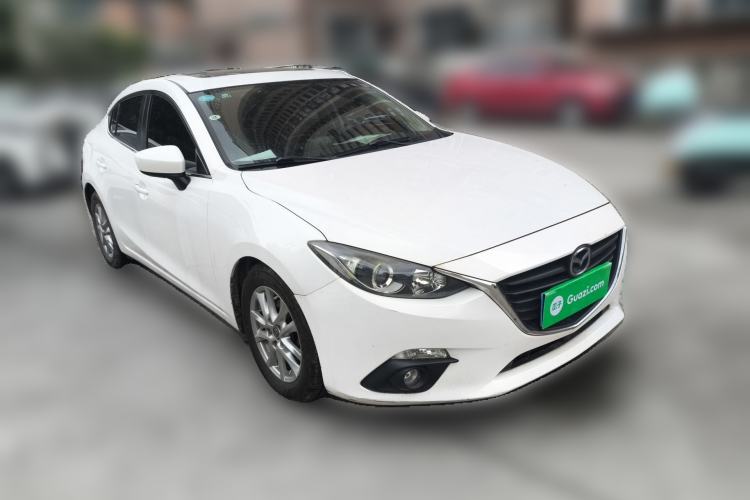 Used Mazda 3 Axela 2014 Sedan 1.5L Automatic Luxury Model Exterior 2