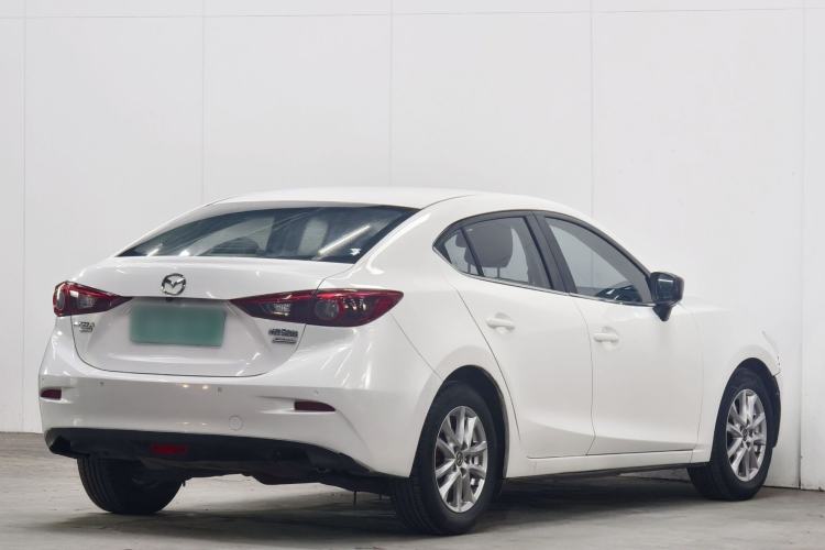 Used Mazda 3 Axela 2014 Sedan 1.5L Automatic Luxury Model Exterior 3
