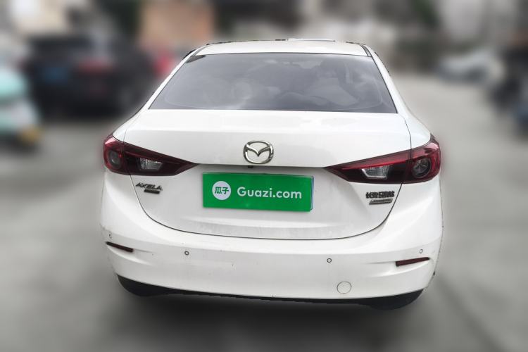 Used Mazda 3 Axela 2014 Sedan 1.5L Automatic Luxury Model Exterior 4