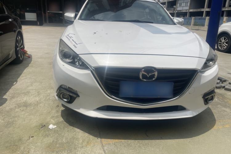 Used Mazda 3 Axela 2014 Sedan 2.0L Automatic Sport Model Exterior 4
