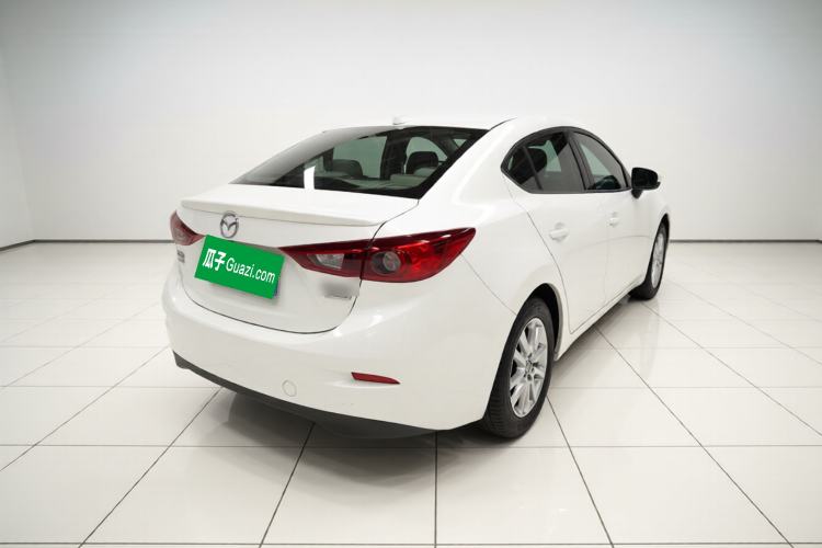 Used Mazda 3 Axela 2014 Sedan 1.5L Manual Comfort Model Exterior 5