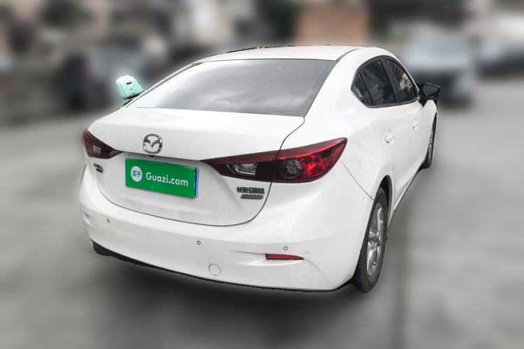 Used Mazda 3 Axela 2014 Sedan 1.5L Automatic Luxury Model Exterior 5