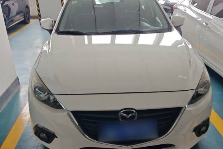 Used Mazda 3 Axela 2014 Hatchback 1.5L Manual Comfort Model Exterior 7