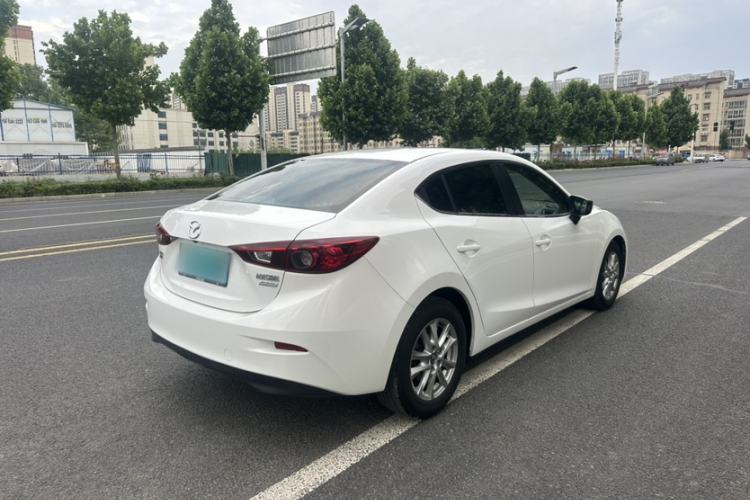 Used Mazda 3 Axela 2014 Sedan 1.5L Manual Comfort Model Exterior 7