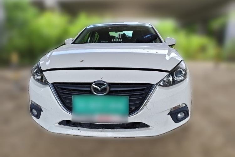 Used Mazda 3 Axela 2014 Sedan 1.5L Automatic Luxury Model Front