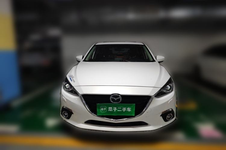 Used Mazda 3 Axela 2014 Hatchback 2.0L Automatic Flagship Model Front