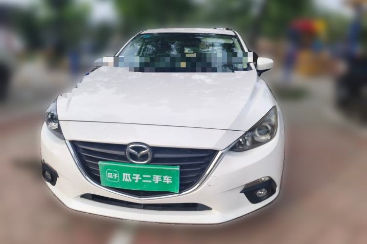 Used Mazda 3 Axela 2014 Hatchback 1.5L Manual Comfort Model Front