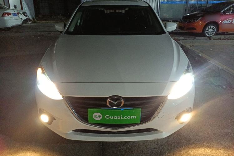 Used Mazda 3 Axela 2014 Sedan 1.5L Automatic Luxury Model Front