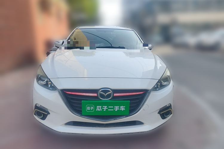 Used Mazda 3 Axela 2014 Sedan 1.5L Manual Comfort Model Front