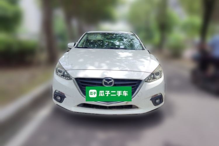 Used Mazda 3 Axela 2014 Sedan 1.5L Automatic Luxury Model Front