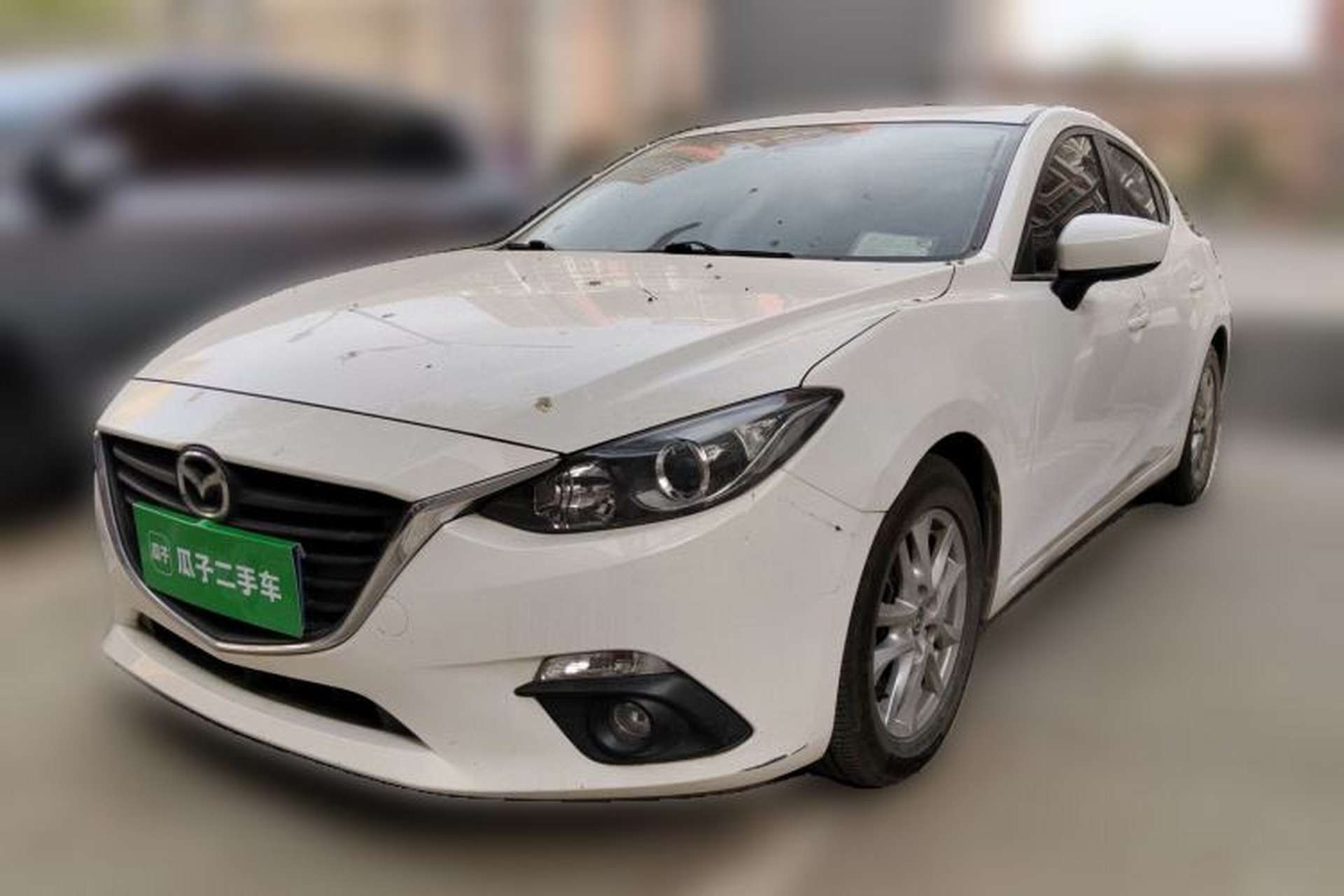 Used Mazda 3 Axela 2014 Hatchback 1.5L Automatic Luxury Model Front Left 45 Deg