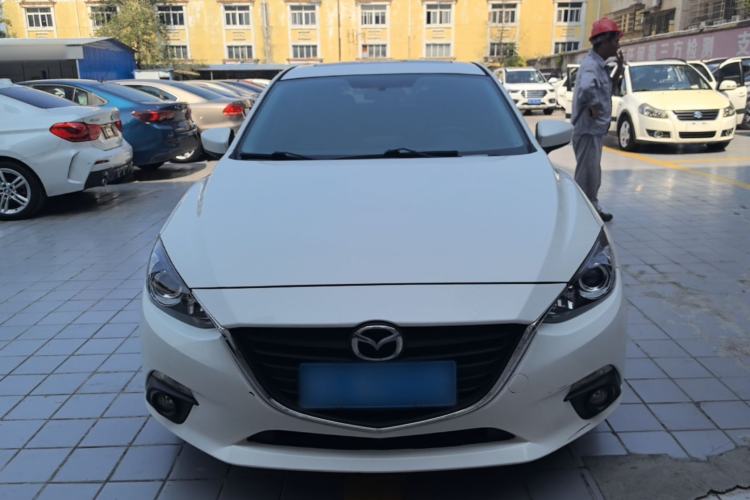 Used Mazda 3 Axela 2014 Hatchback 2.0L Automatic Sport Model Front