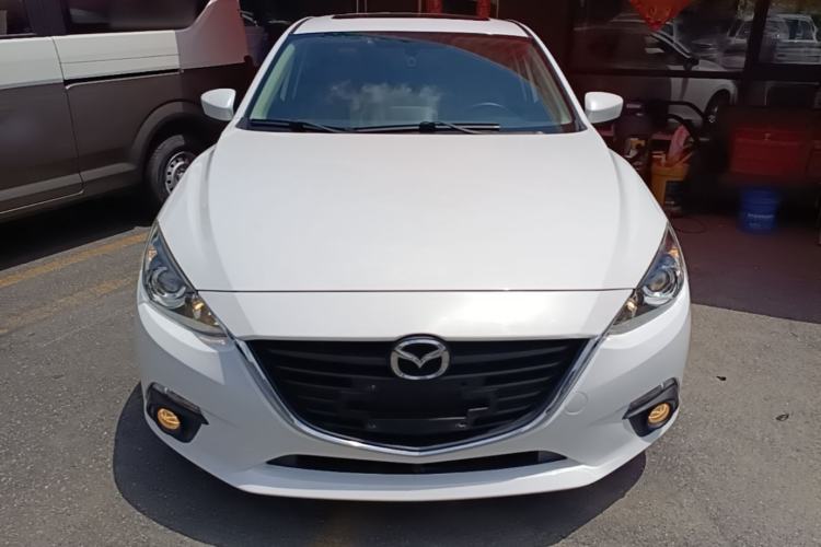 Used Mazda 3 Axela 2014 Hatchback 1.5L Automatic Luxury Model Front