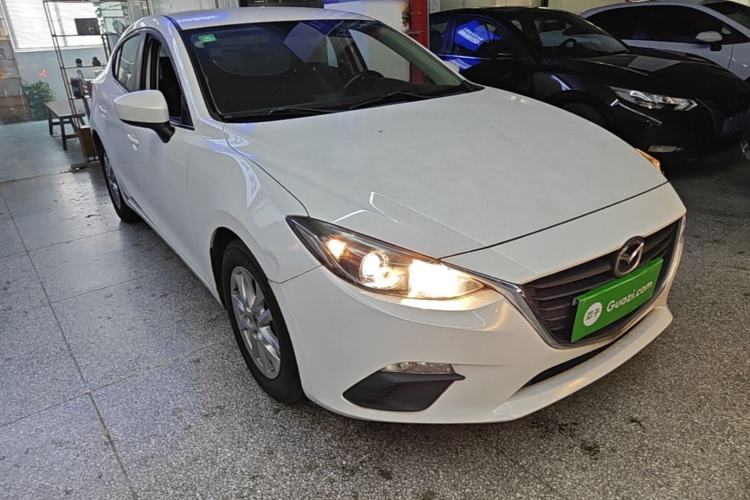Used Mazda 3 Axela 2014 Sedan 1.5L Automatic Comfort Model Front Right 45 Deg