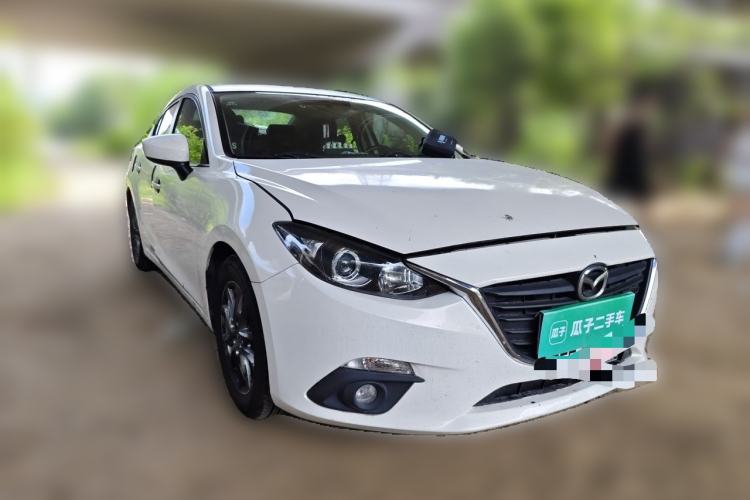 Used Mazda 3 Axela 2014 Sedan 1.5L Automatic Luxury Model Front Right 45 Deg