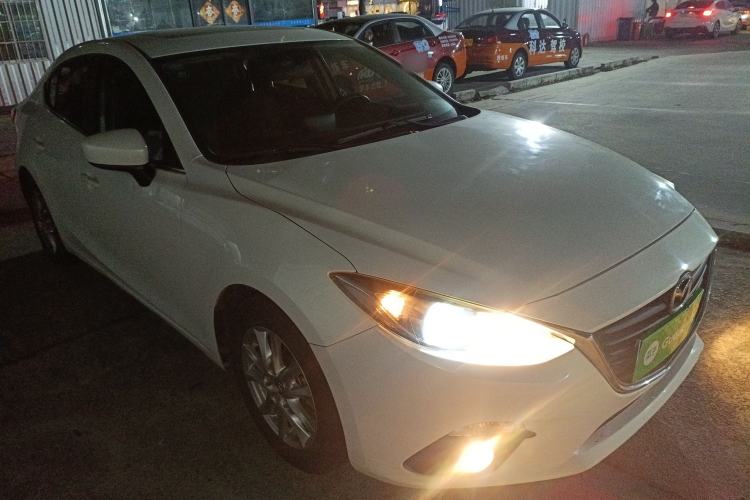 Used Mazda 3 Axela 2014 Sedan 1.5L Automatic Luxury Model Front Right 45 Deg