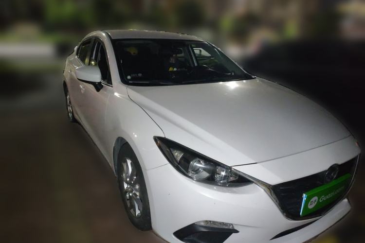 Used Mazda 3 Axela 2014 Sedan 1.5L Automatic Comfort Model Front Right 45 Deg