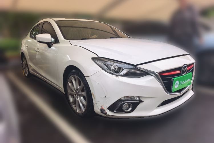 Used Mazda 3 Axela 2014 Sedan 2.0L Automatic Flagship Model Front Right 45 Deg