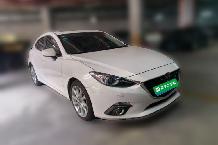 Used Mazda 3 Axela 2014 Hatchback 2.0L Automatic Flagship Model Front Right 45 Deg