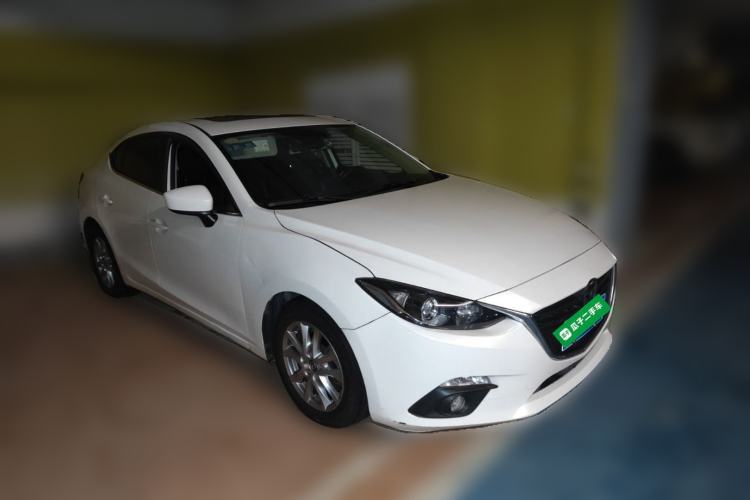 Used Mazda 3 Axela 2014 Sedan 1.5L Automatic Luxury Model Front Right 45 Deg