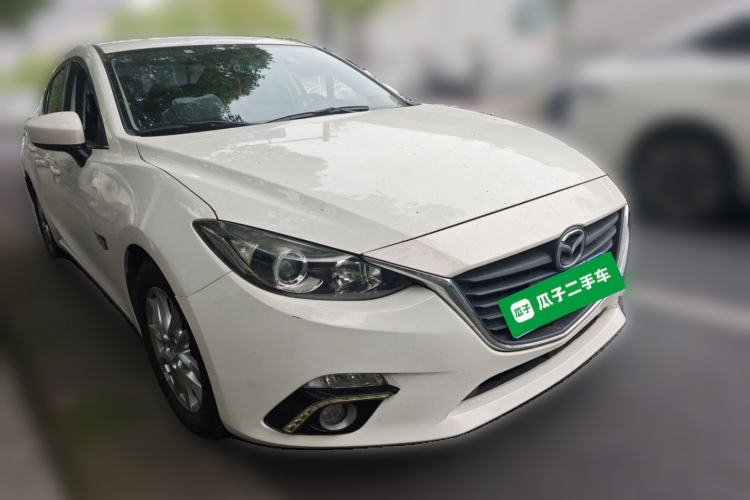 Used Mazda 3 Axela 2014 Sedan 1.5L Automatic Luxury Model Front Right 45 Deg