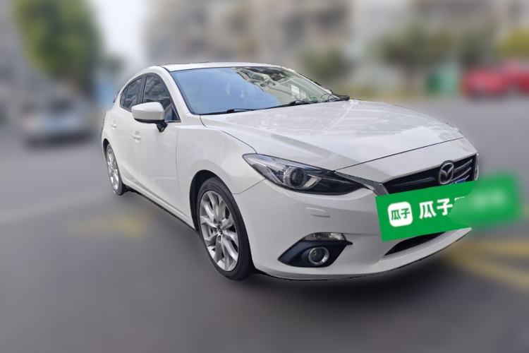 Used Mazda 3 Axela 2014 Hatchback 2.0L Automatic Flagship Model Front Right 45 Deg