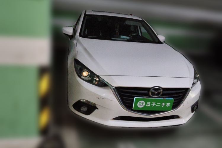 Used Mazda 3 Axela 2014 Sedan 1.5L Automatic Luxury Model Front Right 45 Deg