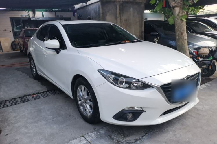Used Mazda 3 Axela 2014 Sedan 1.5L Automatic Luxury Model Front Right 45 Deg