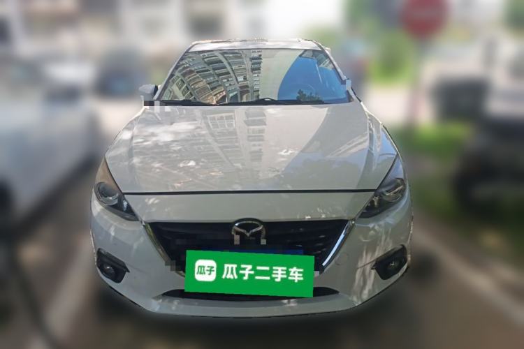 Used Mazda 3 Axela 2014 Sedan 1.5L Automatic Luxury Model Front