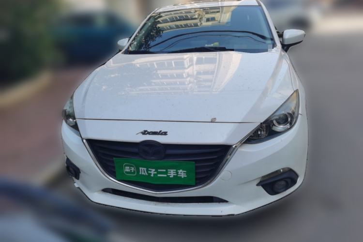 Used Mazda 3 Axela 2014 Hatchback 1.5L Manual Comfort Model Front