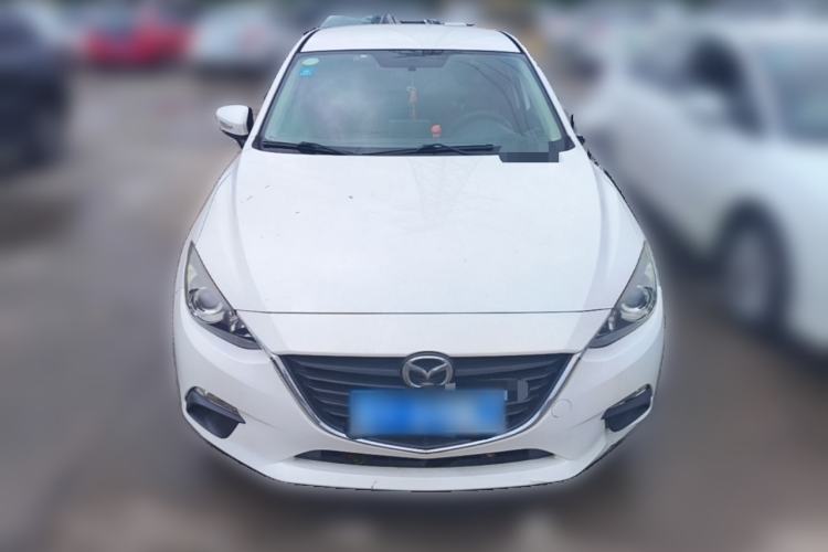 Used Mazda 3 Axela 2014 Sedan 1.5L Manual Comfort Model Front